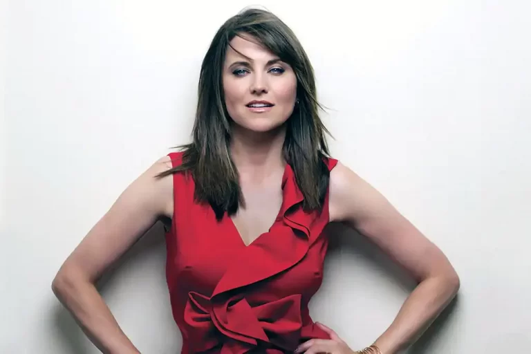 Lucy Lawless Body Measurements, Bio, Marital Status, Net Worth