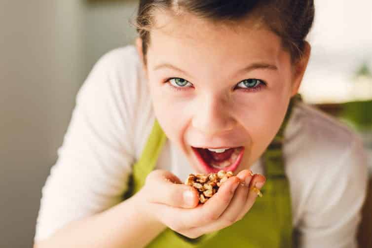 What Are The Benefits Of Eating Soaked Peanuts Every Day?
