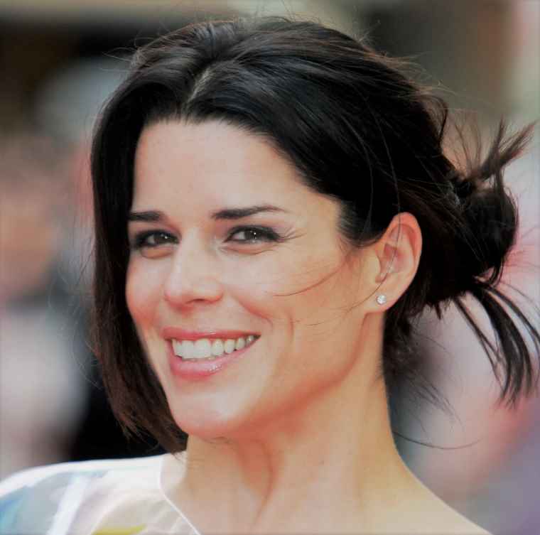 Neve Campbell Measurements, Bio, Height, Weight, Shoe, and More! - The