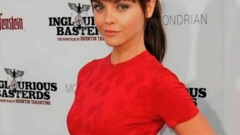 Christina Ricci Measurements, Bio, Height, Weight, Shoe and More!