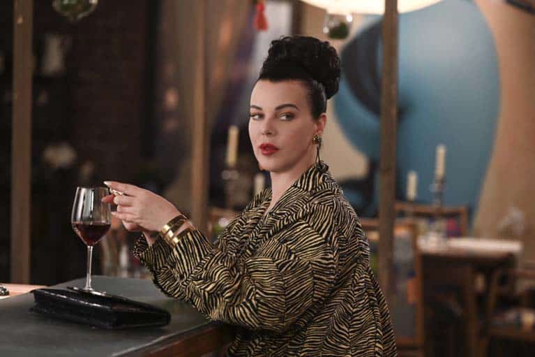 Debi Mazar