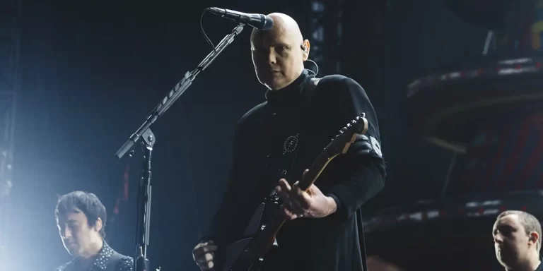Billy Corgan Body Measurement, Height, Weight, Shoe Size, and Net Worth