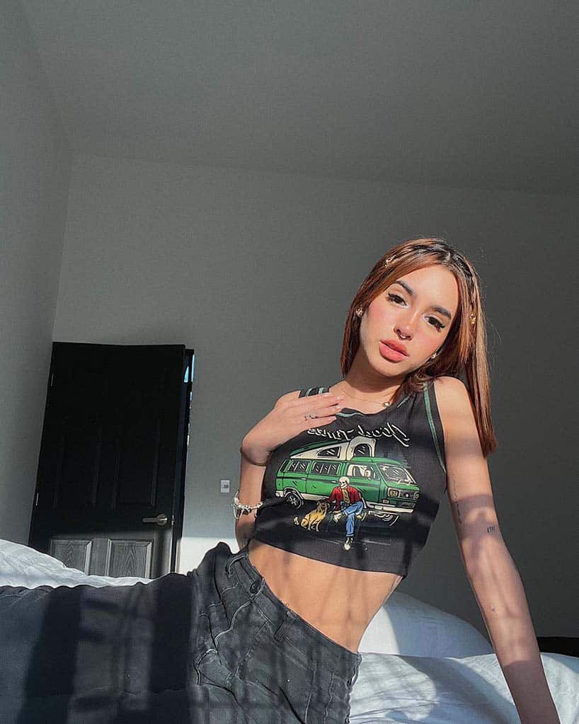 Domelipa: Body Measurements, Career, Family, Net Worth, and More! 2 Domelipa