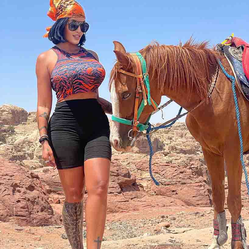 Toochi Kash: Body Measurements, Career, Family, Net Worth, and More! 2 Toochi Kash