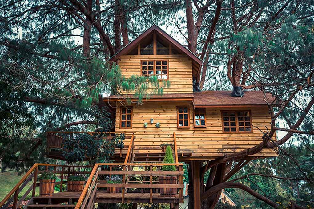 Inspiring Tiny Tree Houses 