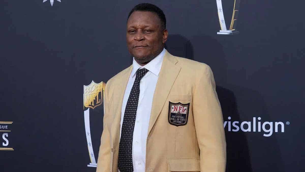 Getting to Explore Barry Sanders's Net Worth and Career Journey 1 Barry Sanders Age